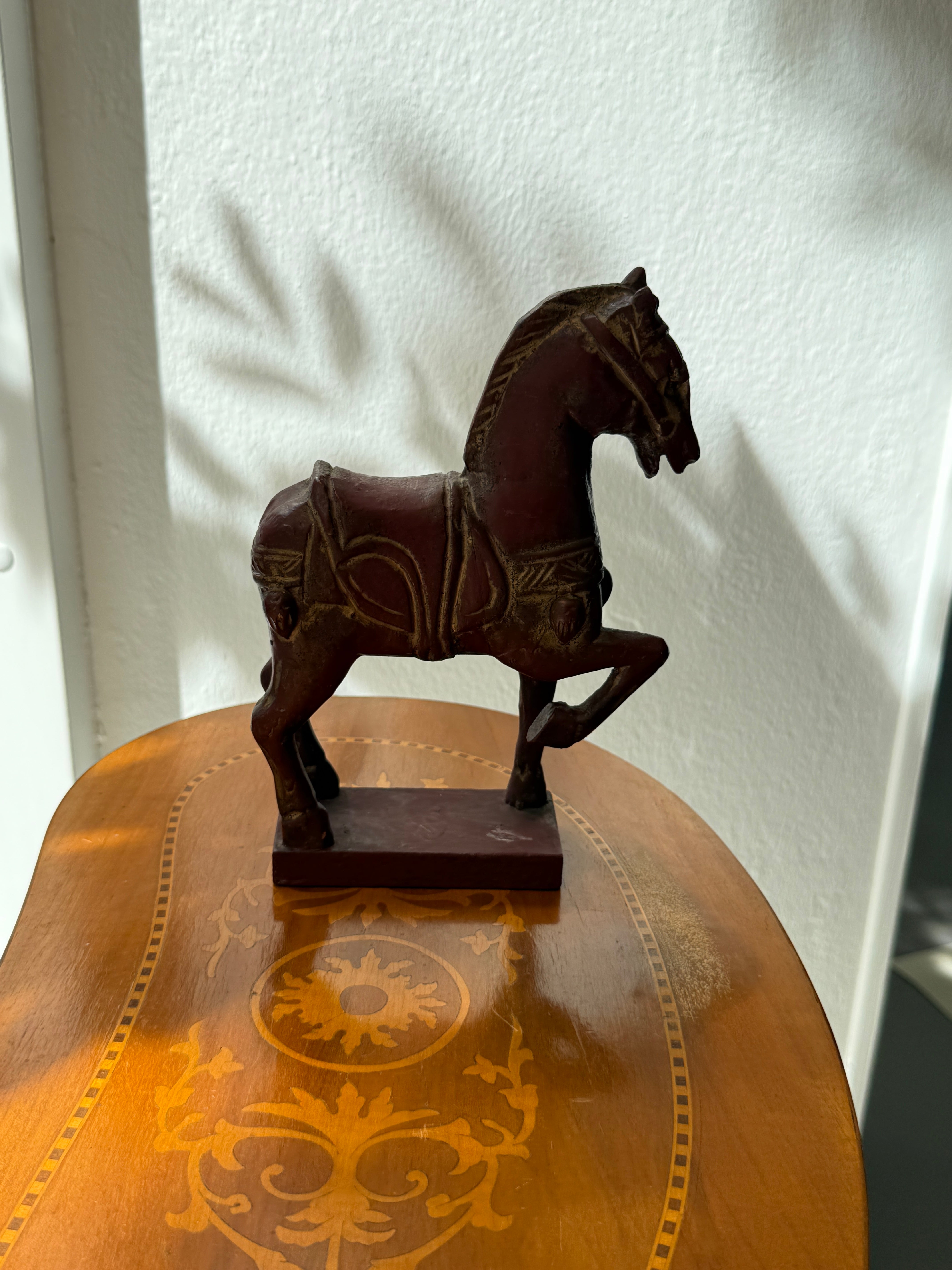 Horse sculpture
