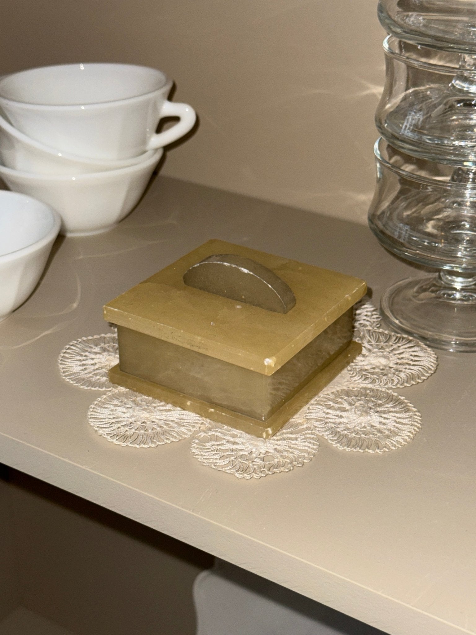 Alabaster jewelry box - NEROLI