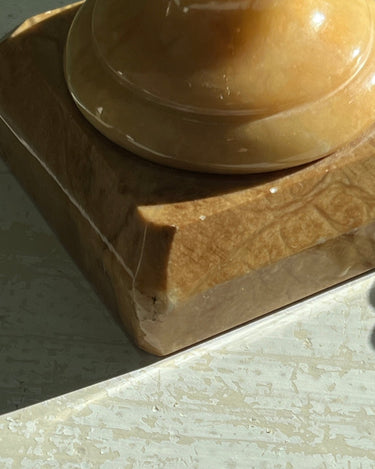 Alabaster table lamp - NEROLI