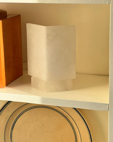 Alabaster table lamp - NEROLI