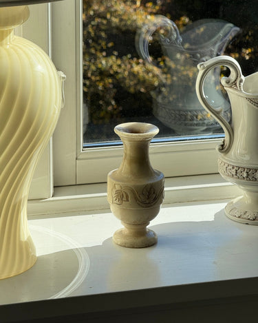 Alabaster vase - NEROLI