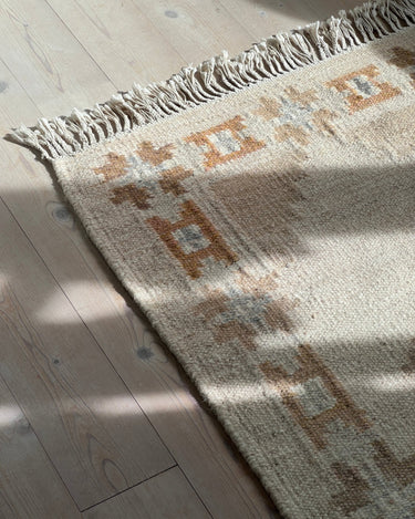 Almond flatweave rug - NEROLI