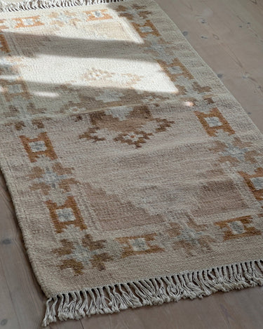 Almond flatweave rug - NEROLI