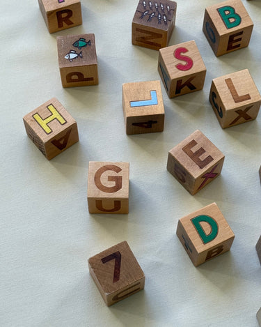 Alphabet blocks - NEROLI