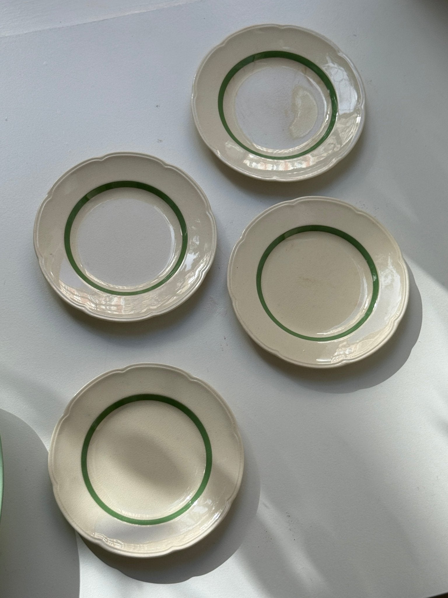 Aluminia cake plates (4 pcs) - NEROLI