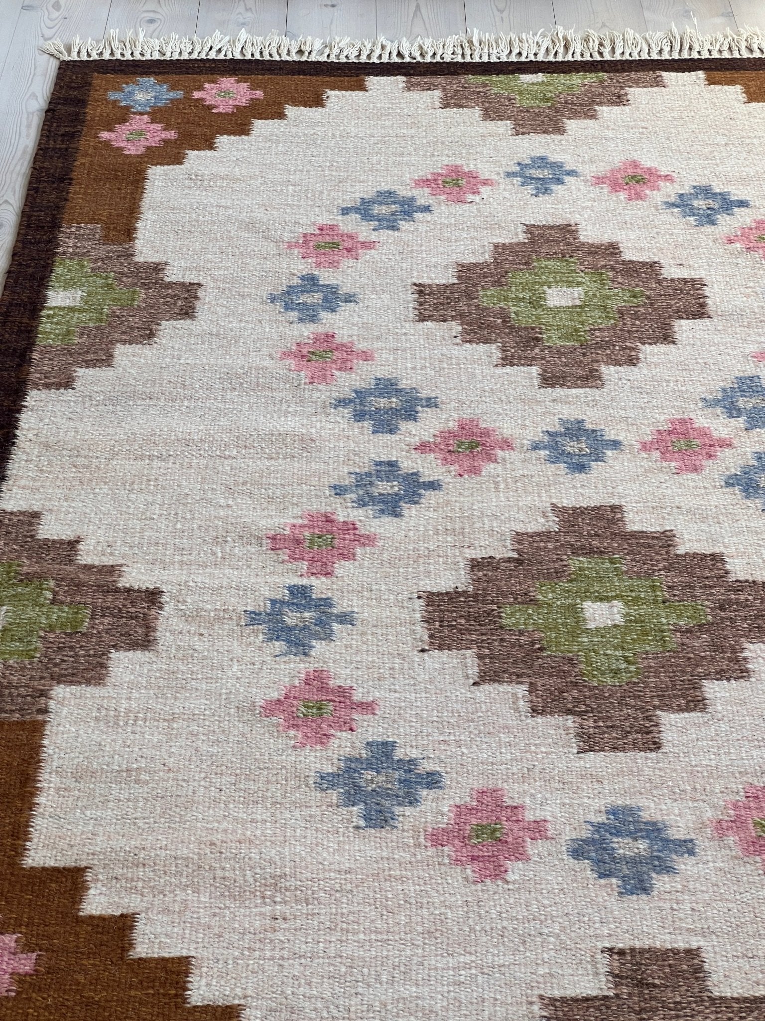 Amazing flatweave rug - NEROLI