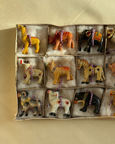 Animal ornament - NEROLI