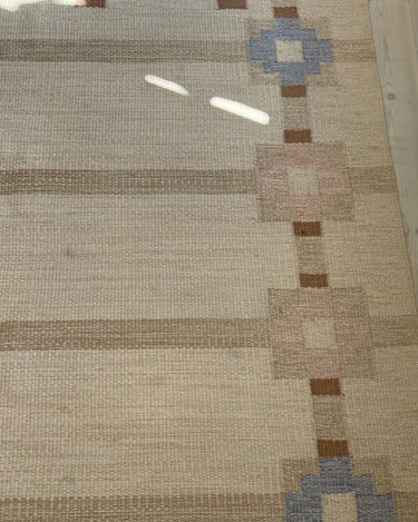 Ann - Marie Boberg flatweave rug - NEROLI