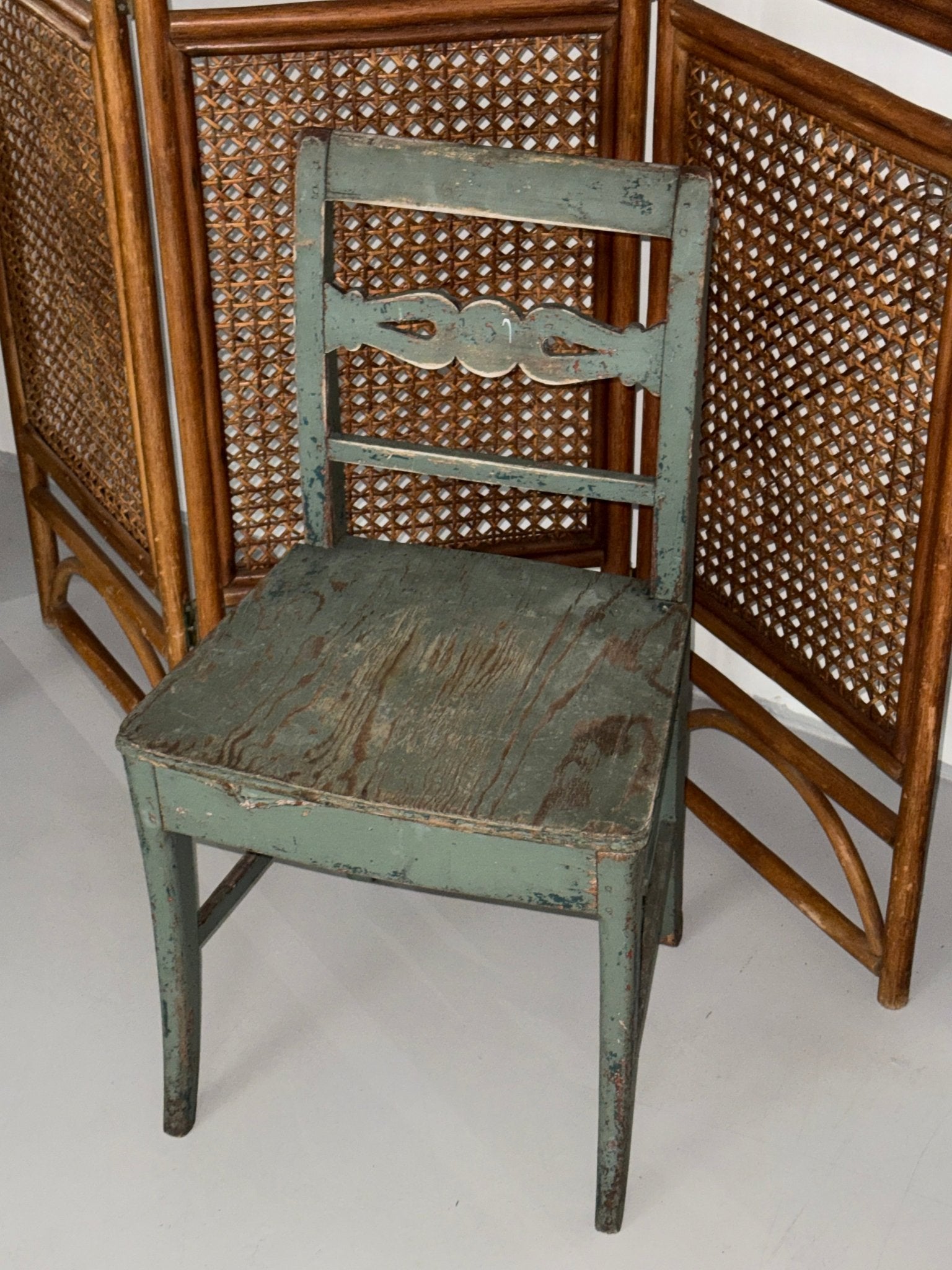 Antique chair - NEROLI