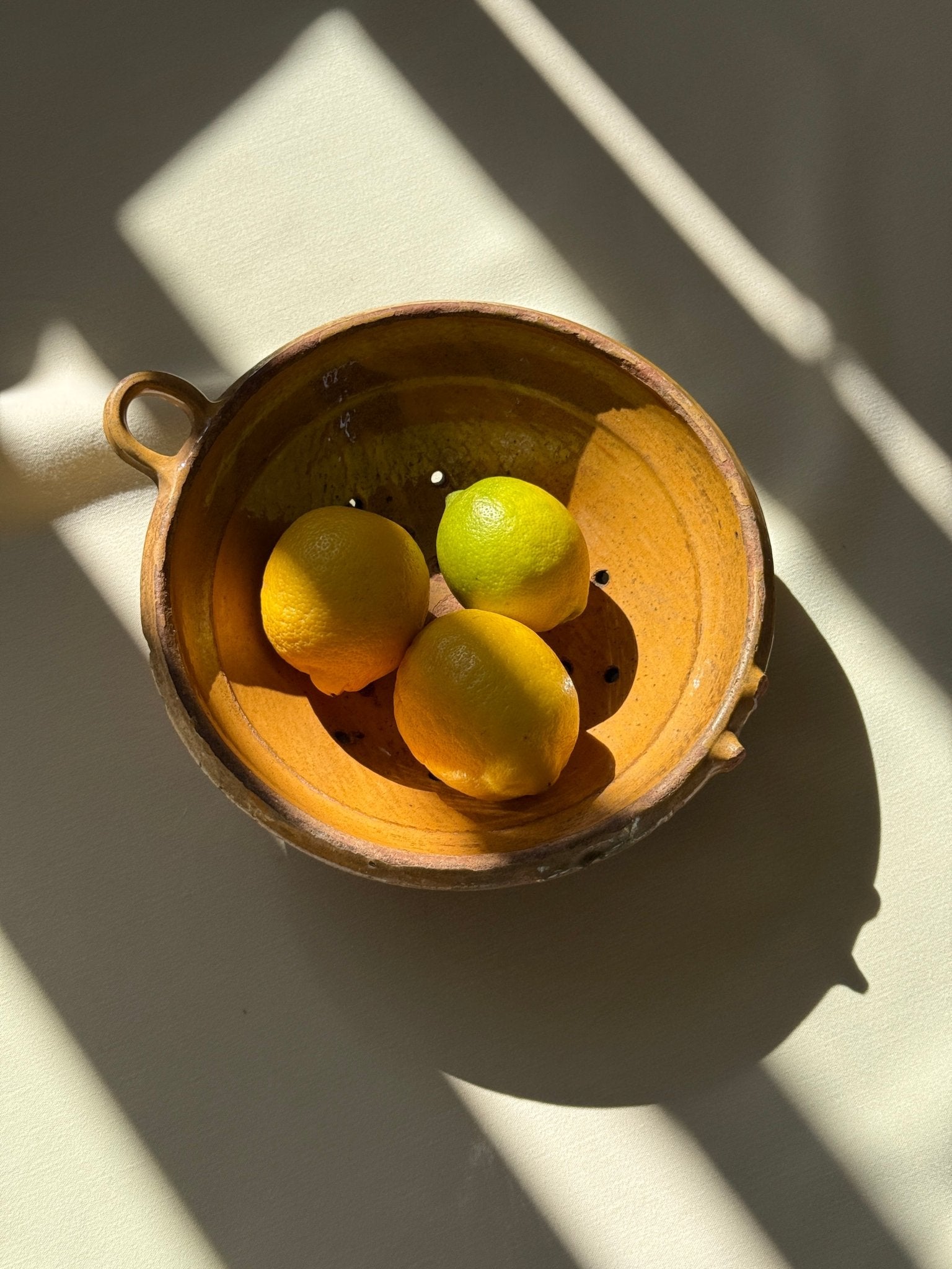 Antique colander - NEROLI