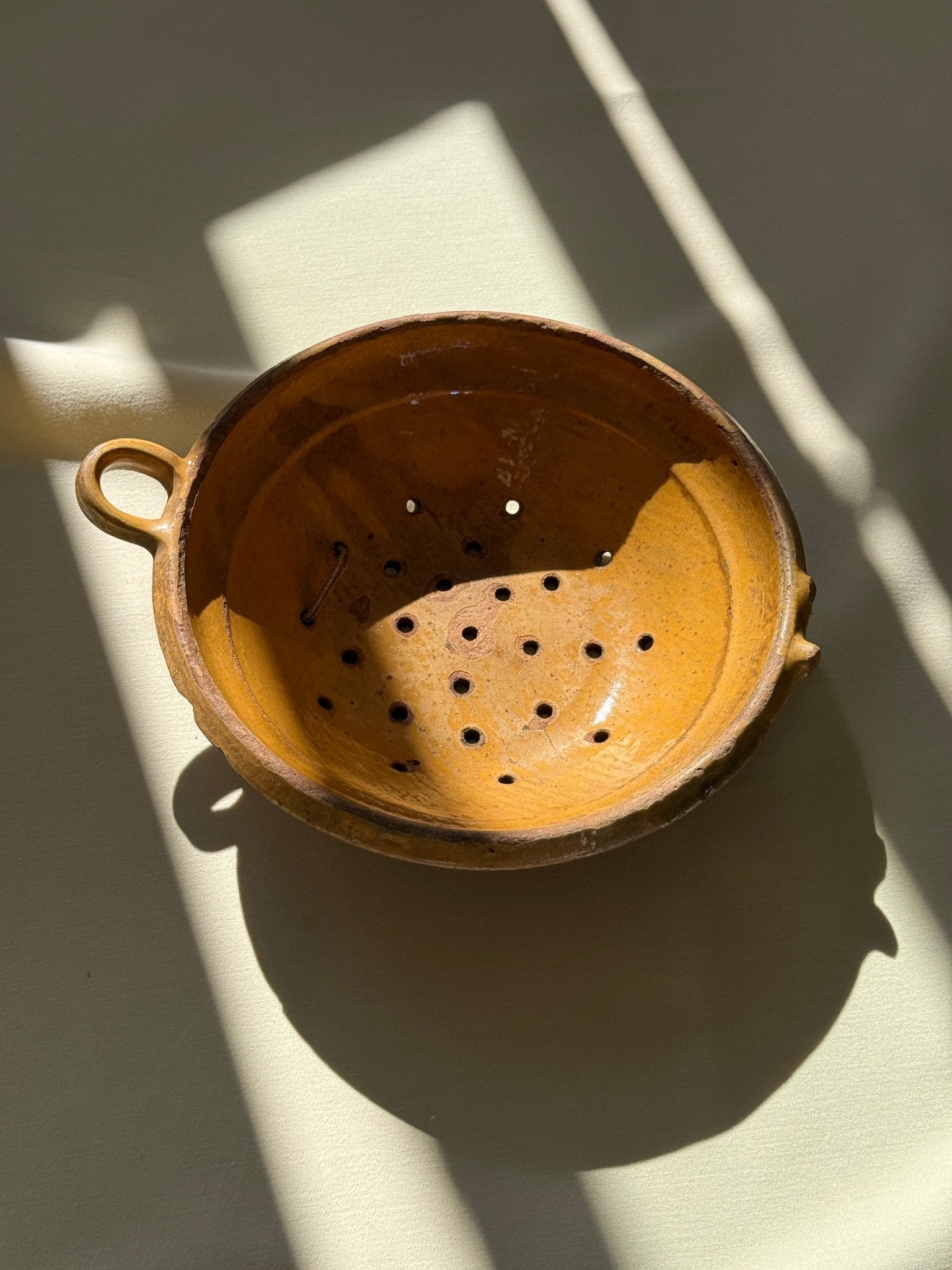 Antique colander - NEROLI