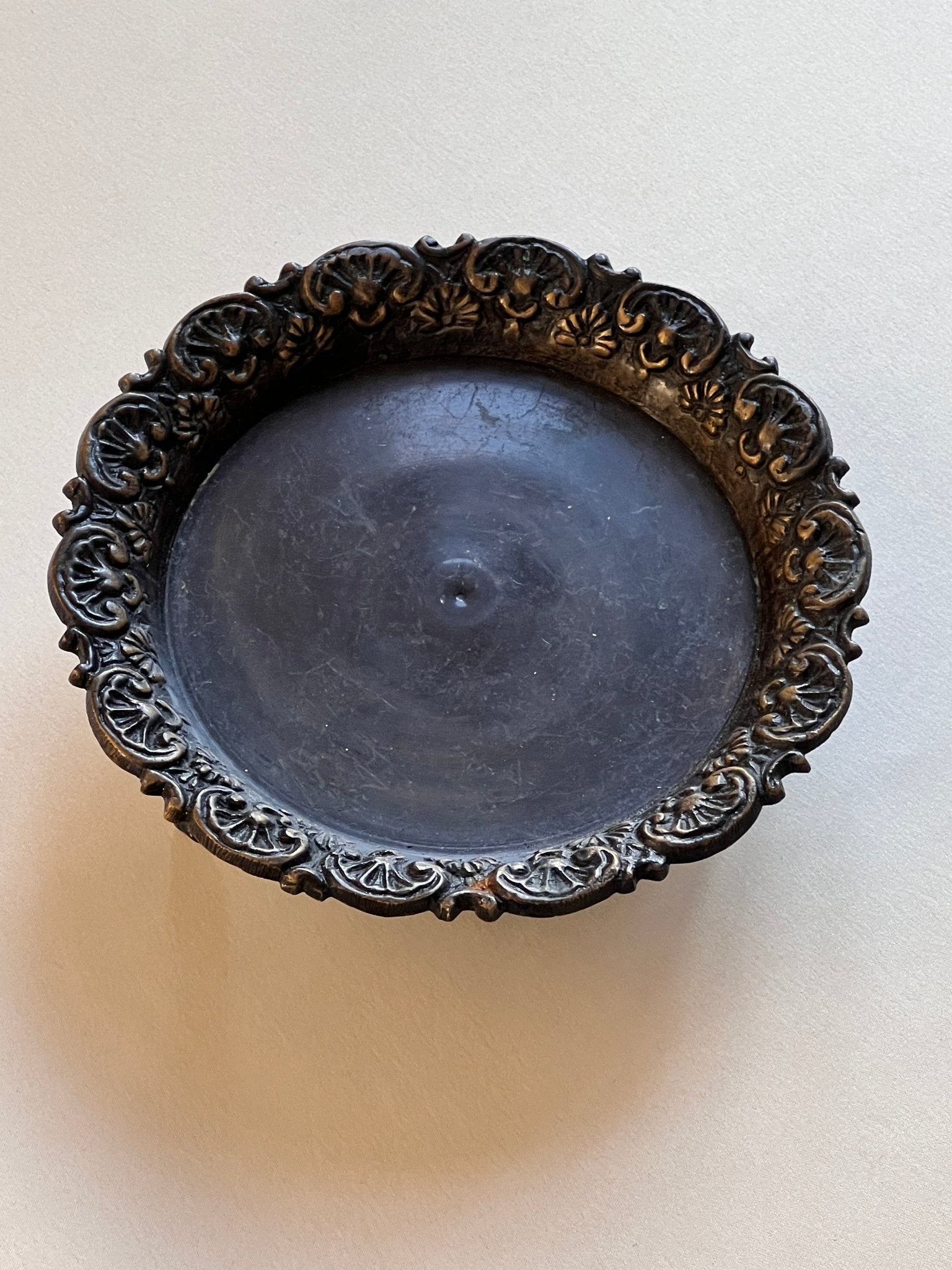 Antique iron tray - NEROLI