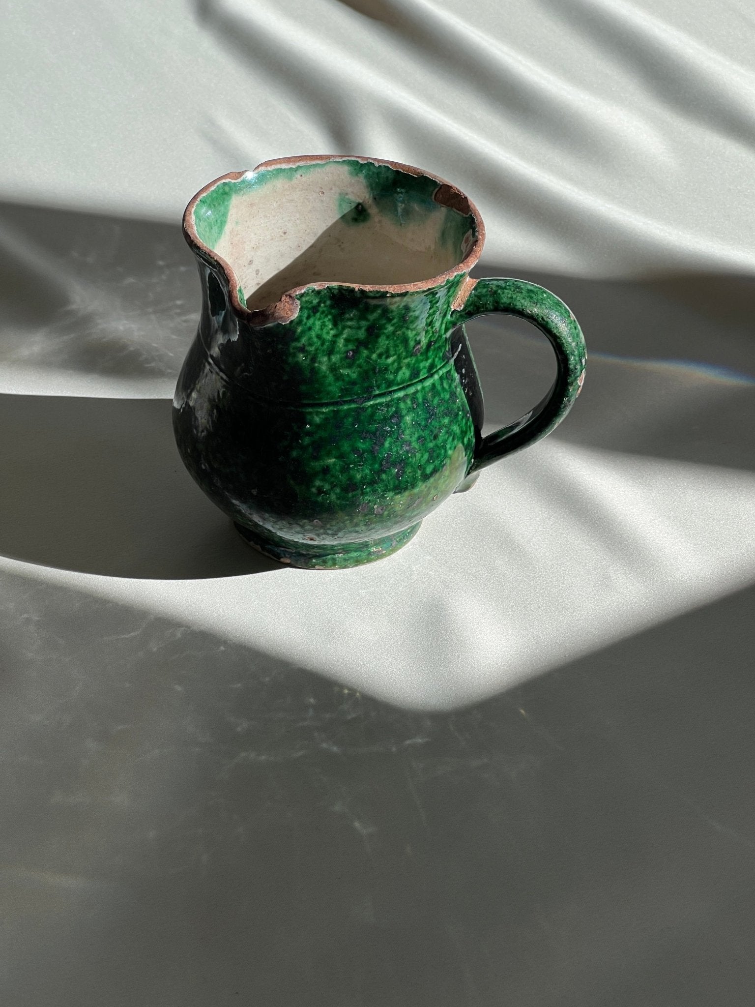 Antique pitcher - NEROLI