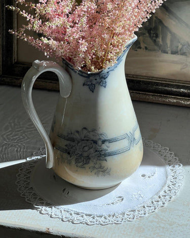 Antique pitcher - NEROLI