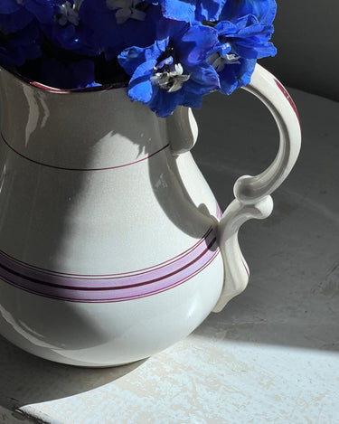 Antique pitcher - NEROLI