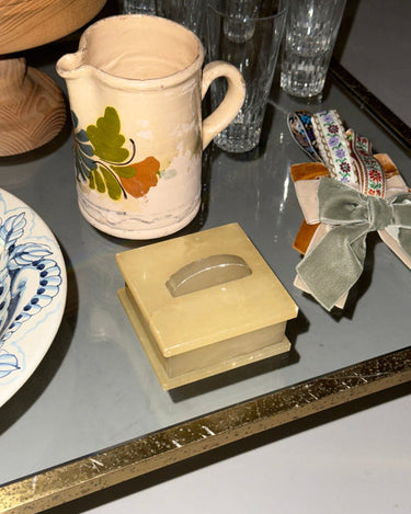 Antique pitcher - NEROLI