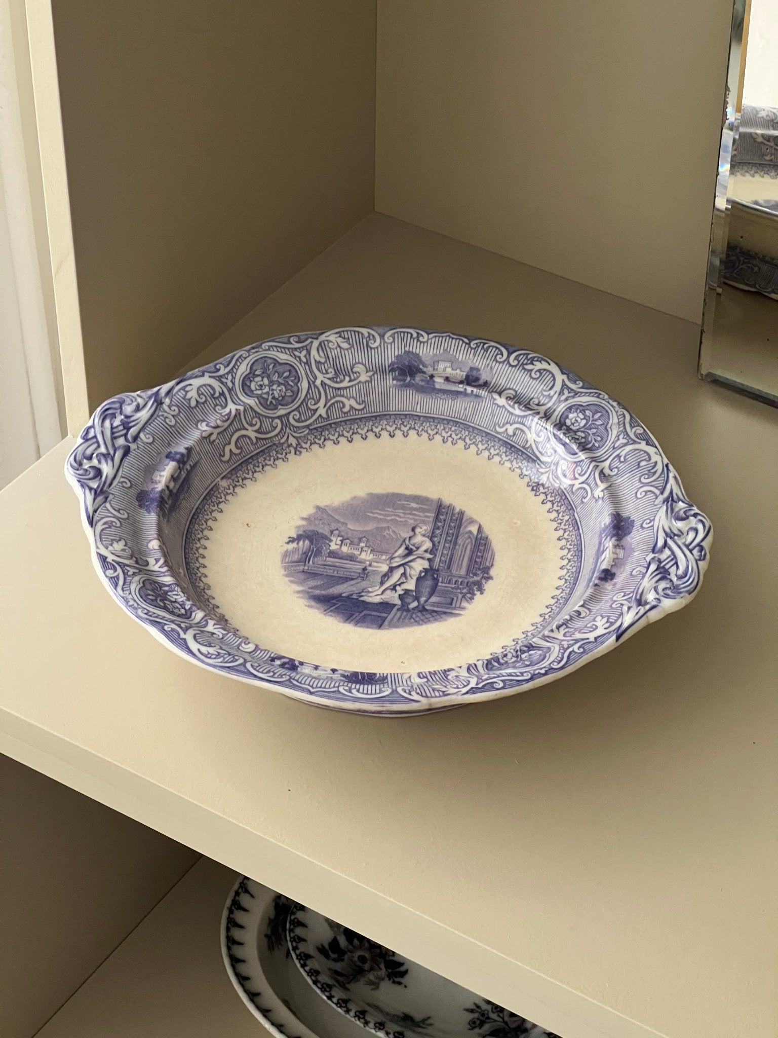 Antique platter - NEROLI
