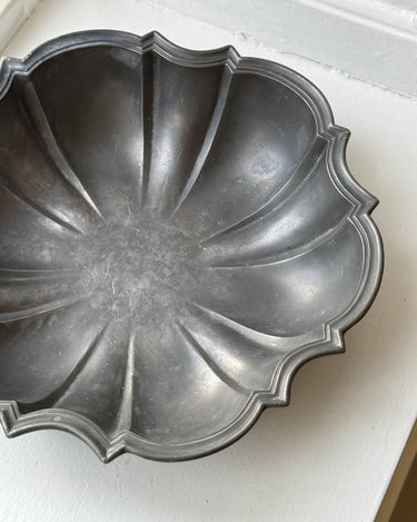 Antique tin bowl - NEROLI