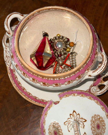 Antique tureen - NEROLI