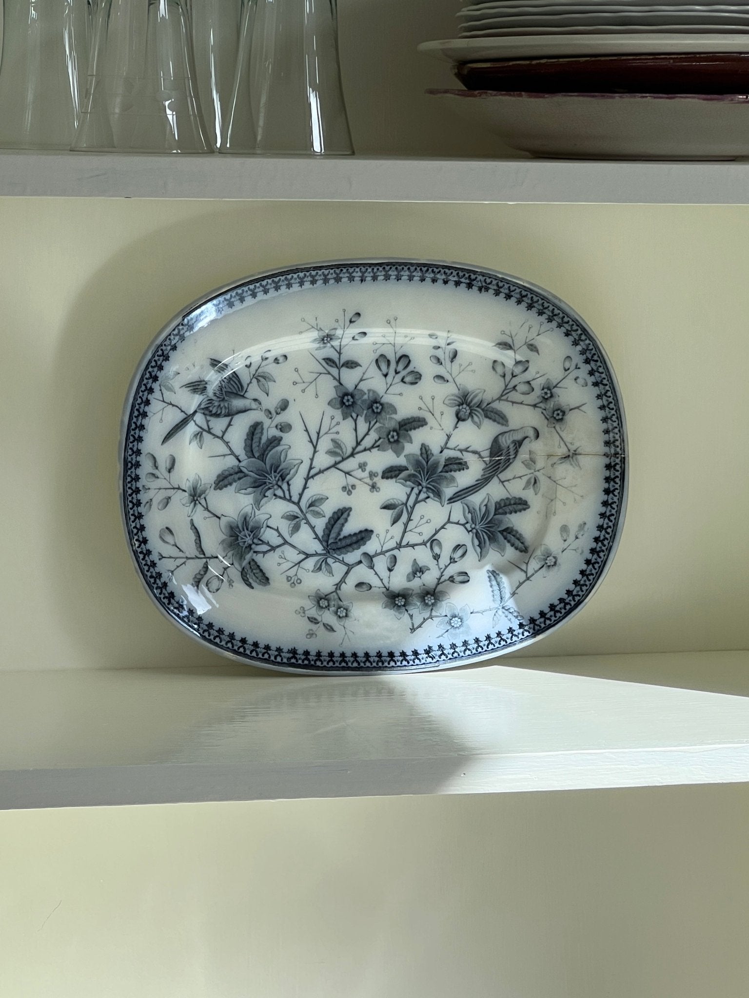 Antique V&B platter - NEROLI
