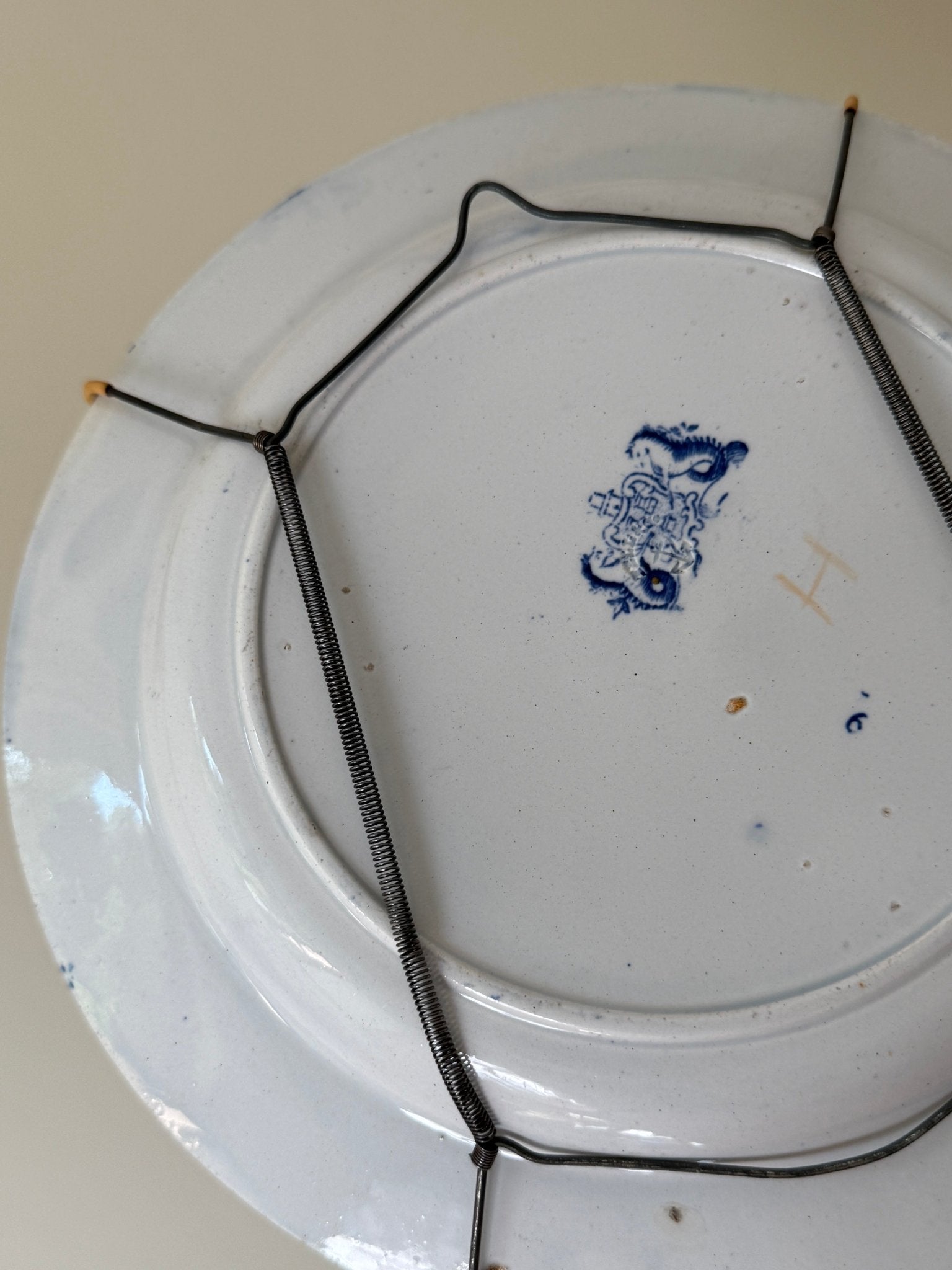 Antique wall plate - NEROLI