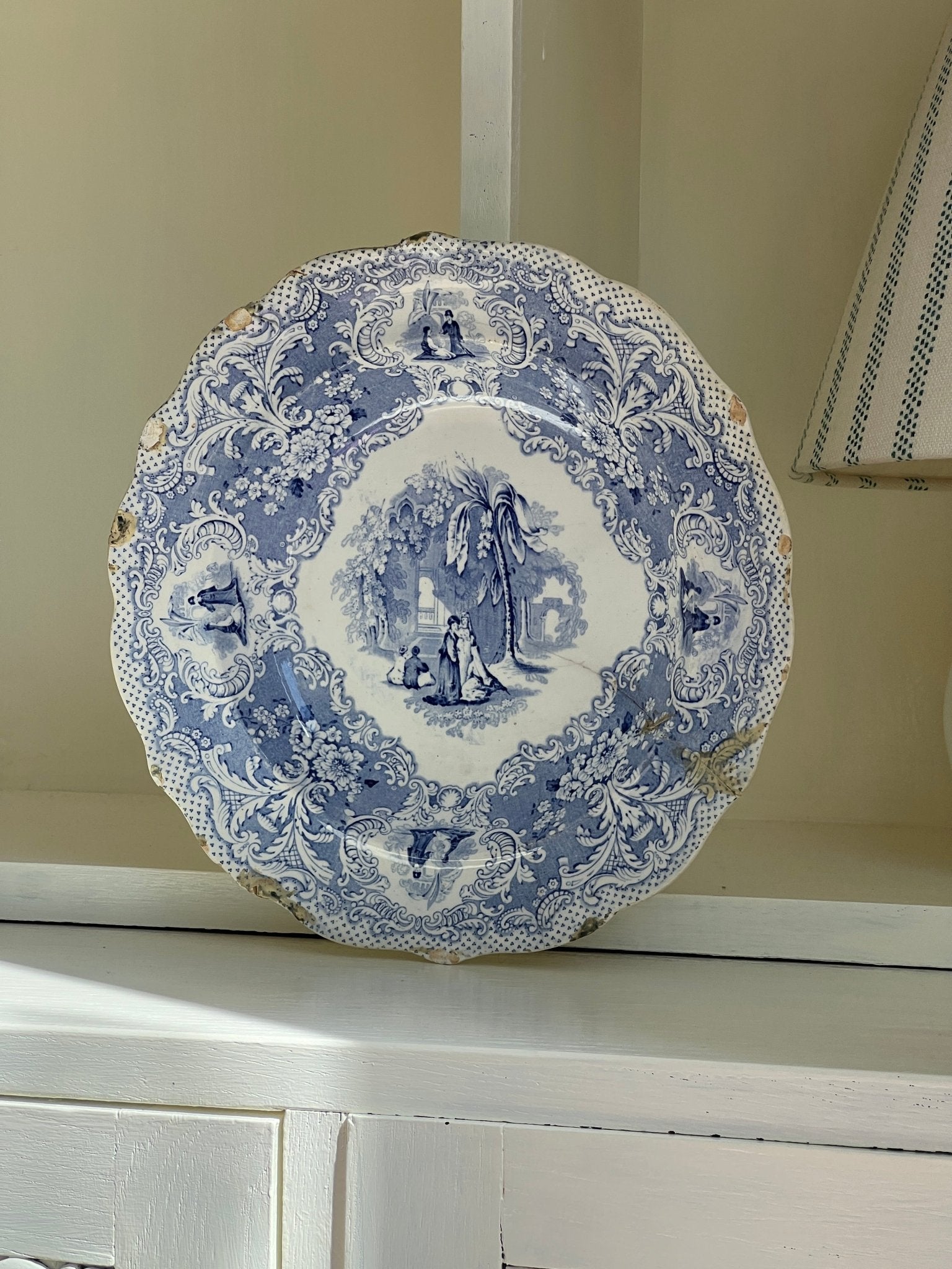 Antique wall plate - NEROLI
