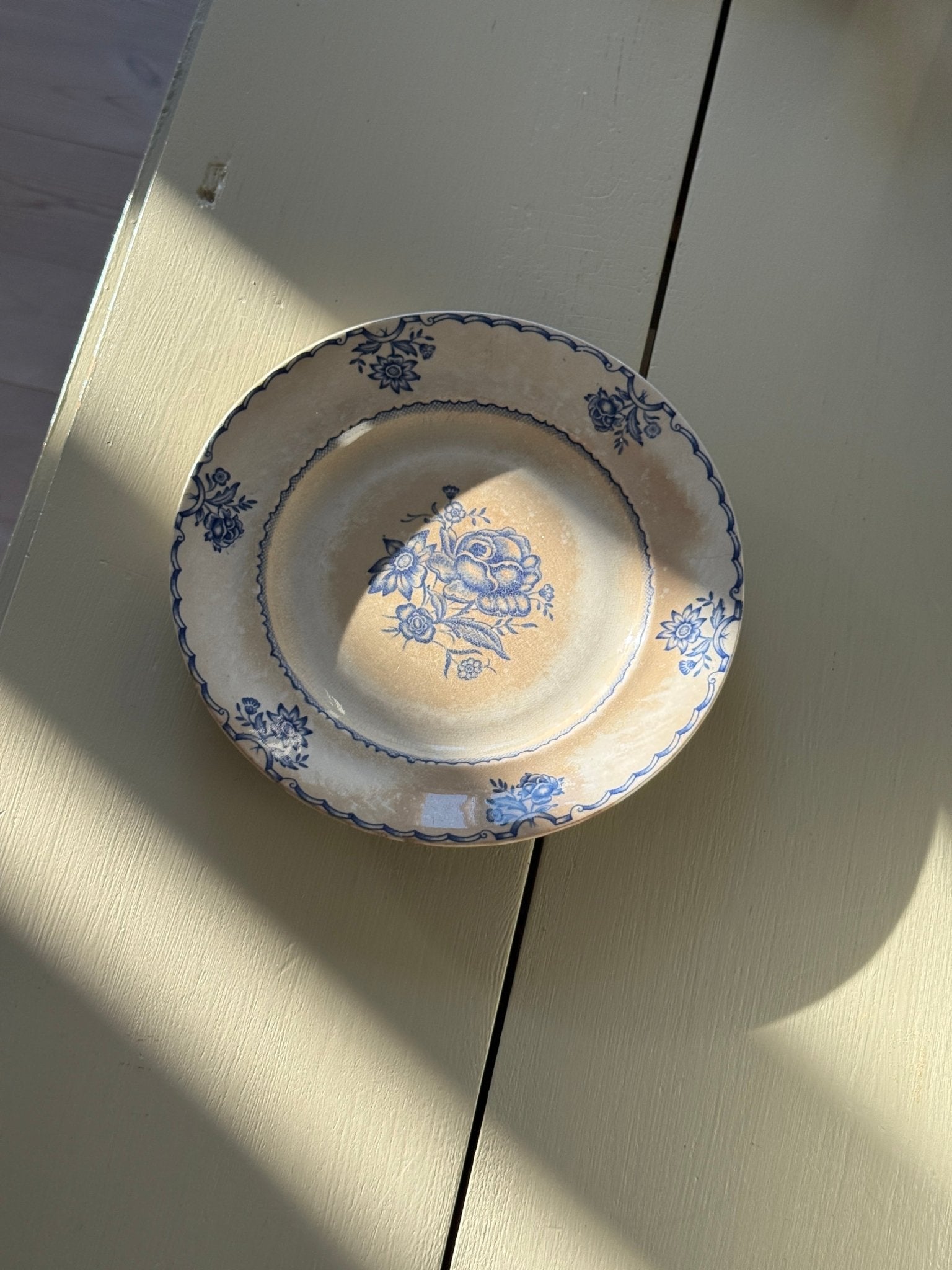 Antique wall plate - NEROLI