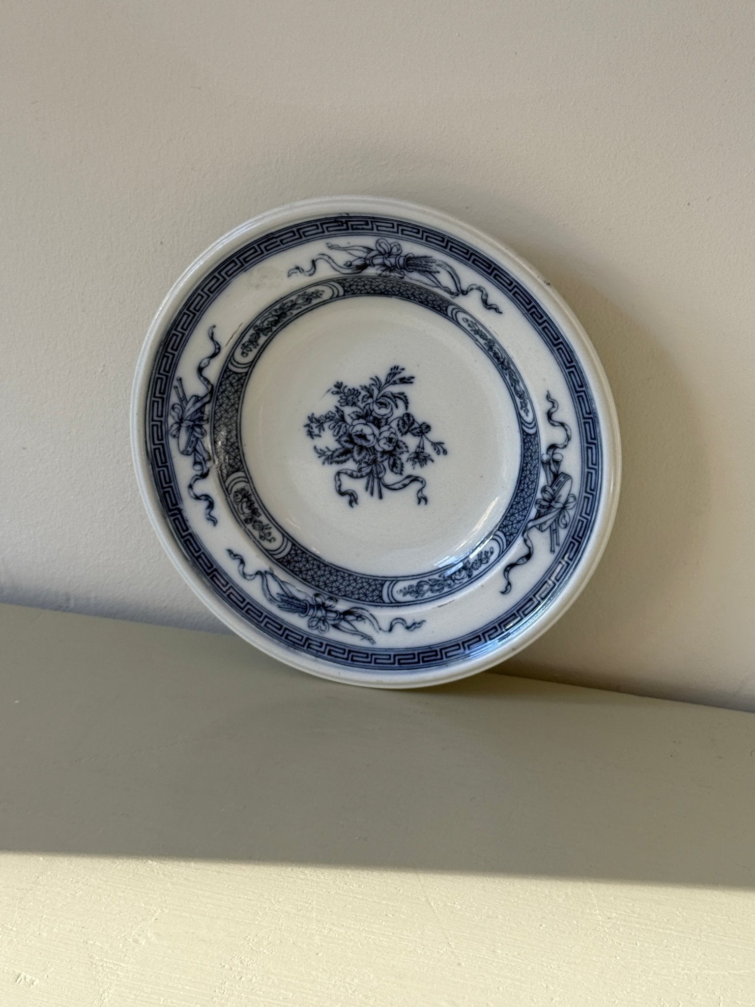 Antique wall plate - NEROLI
