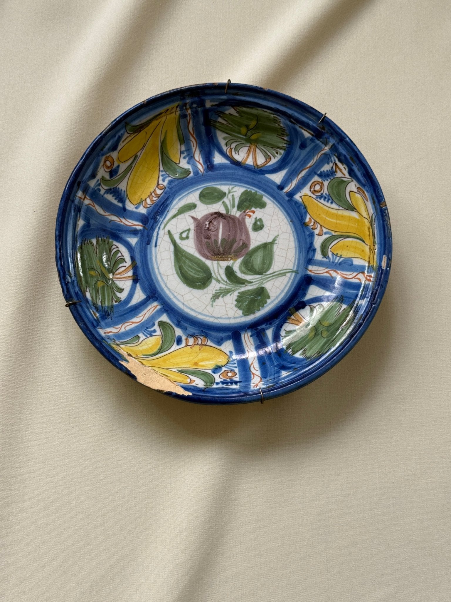 Antique wall platter - NEROLI