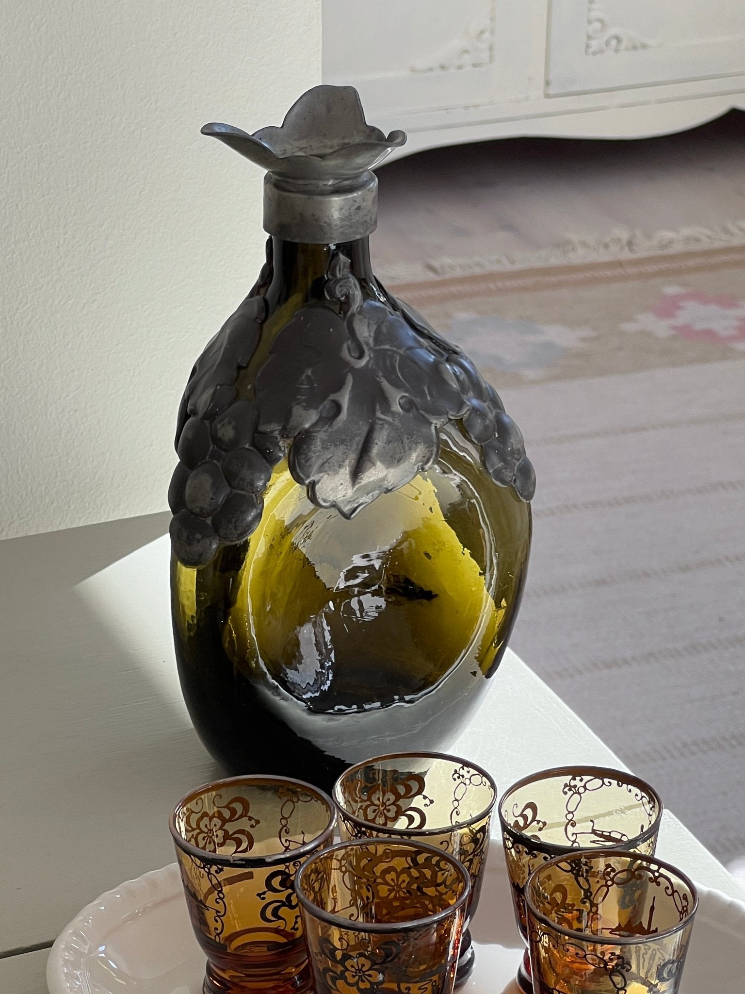 Antique wine carafe - NEROLI