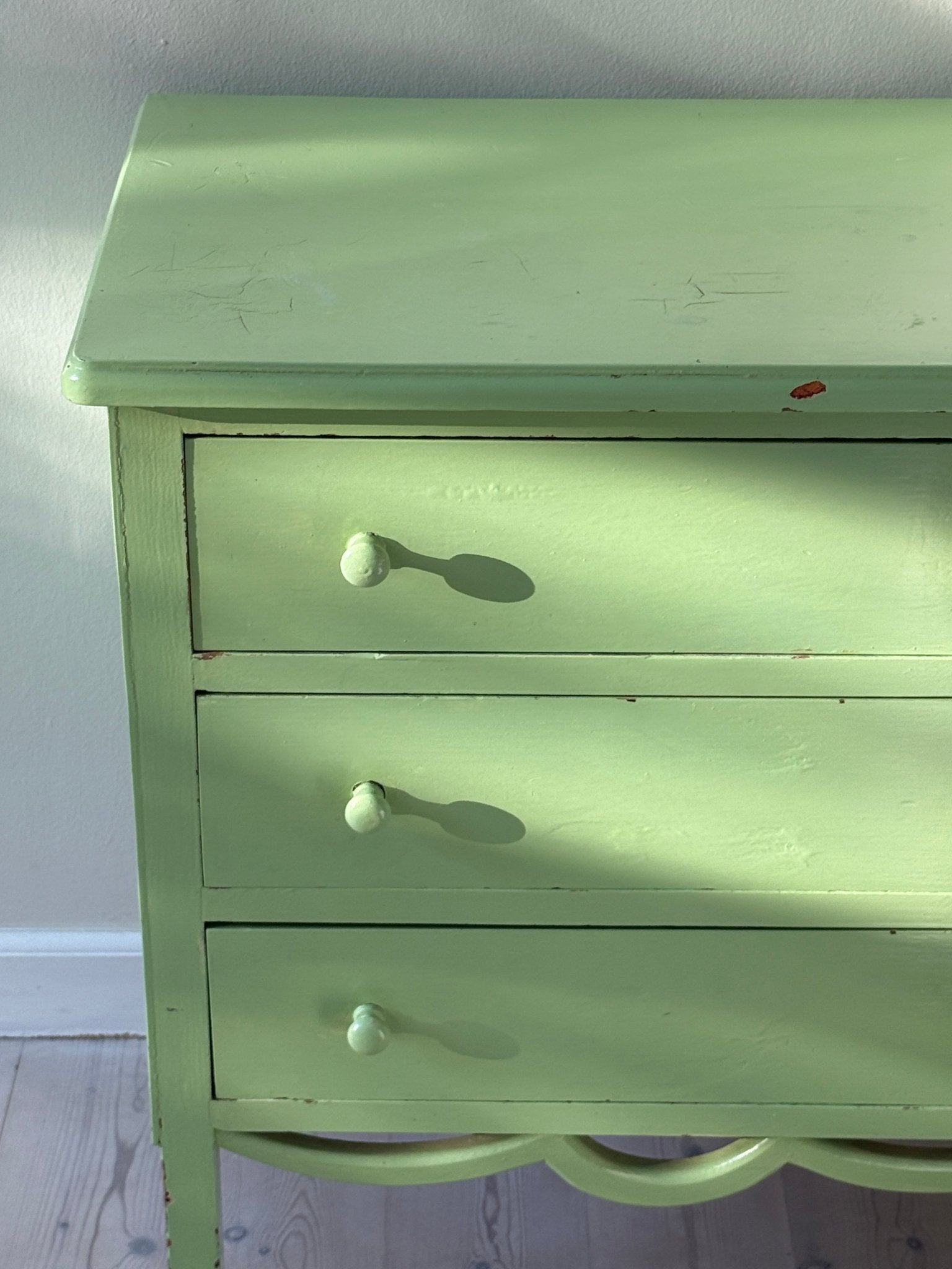 Apple green drawer - NEROLI