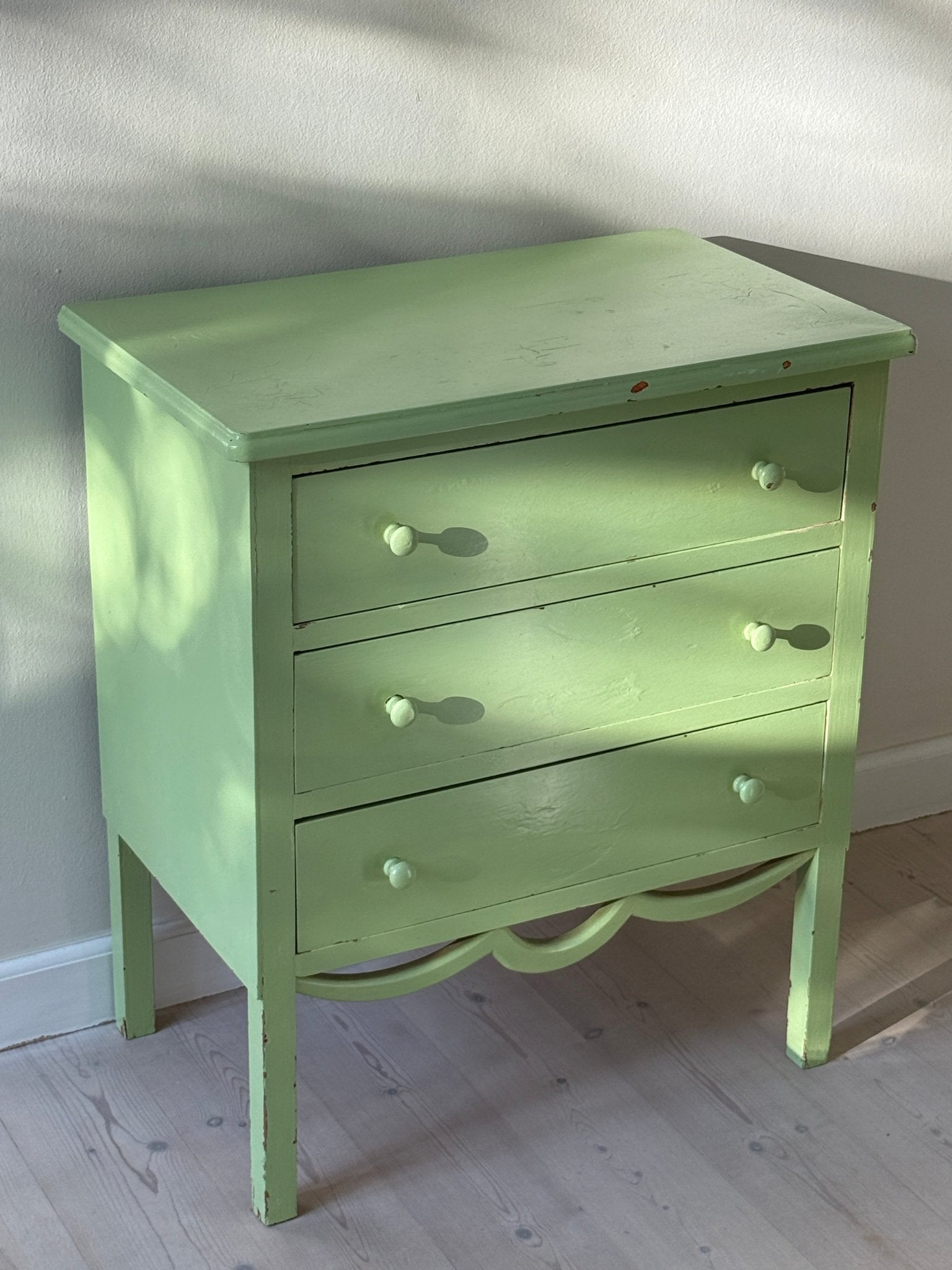 Apple green drawer - NEROLI