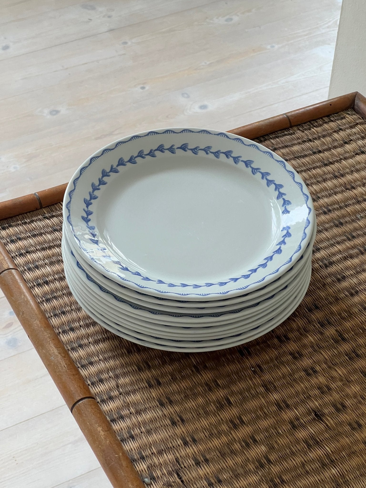 Arabia dinner plates (4 pcs) - NEROLI