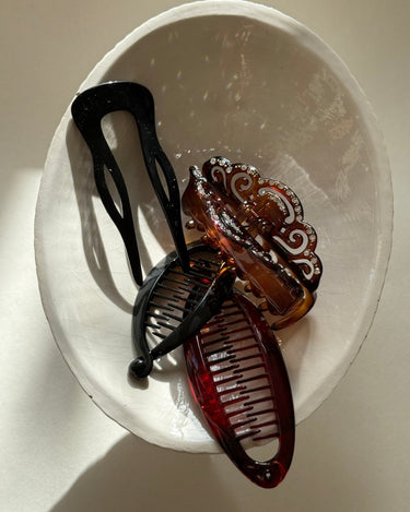 Banana hair clip - NEROLI