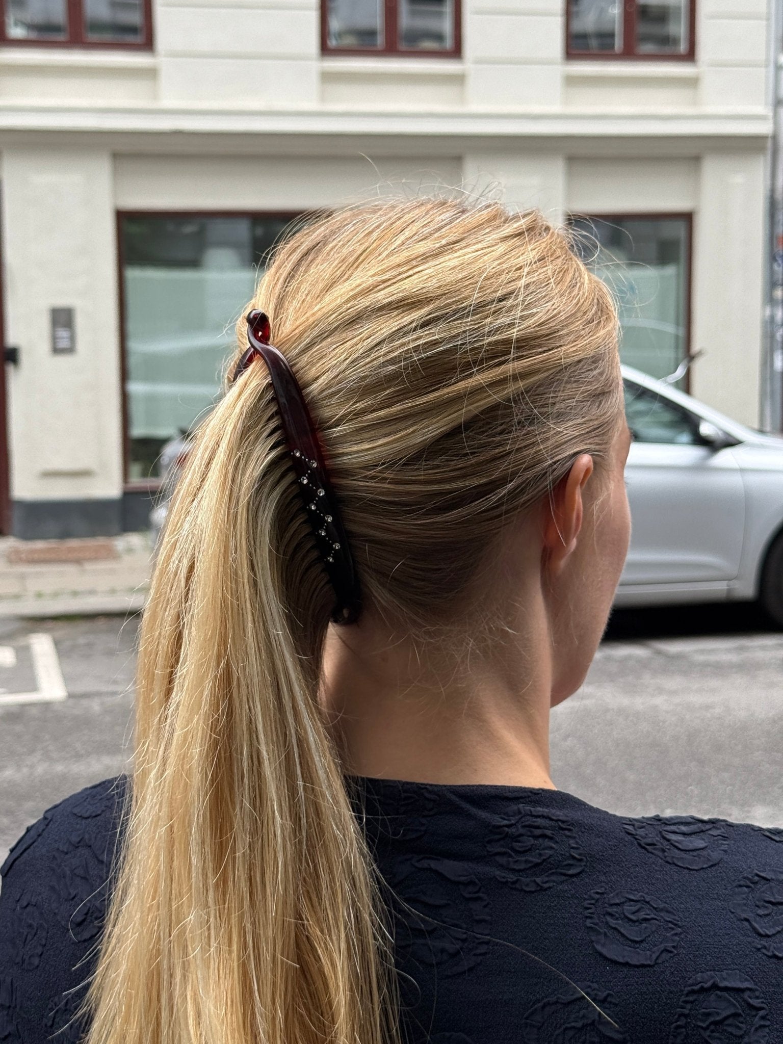 Banana hair clip - NEROLI