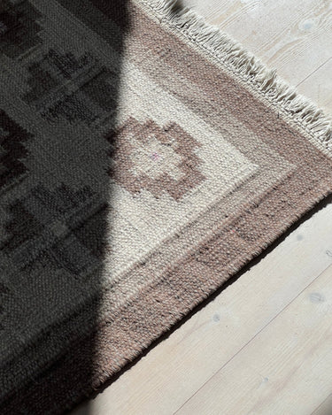 Beige flatweave rug - NEROLI