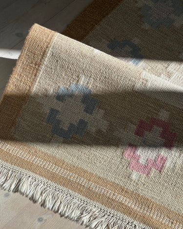 Beige flatweave rug - NEROLI