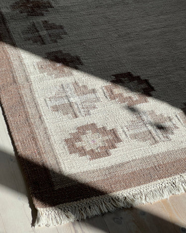 Beige flatweave rug - NEROLI