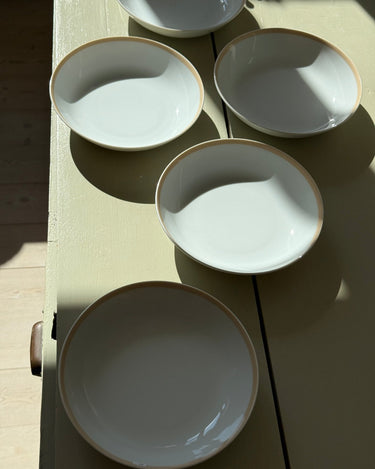 Beige striped pasta plates (11 pcs) - NEROLI