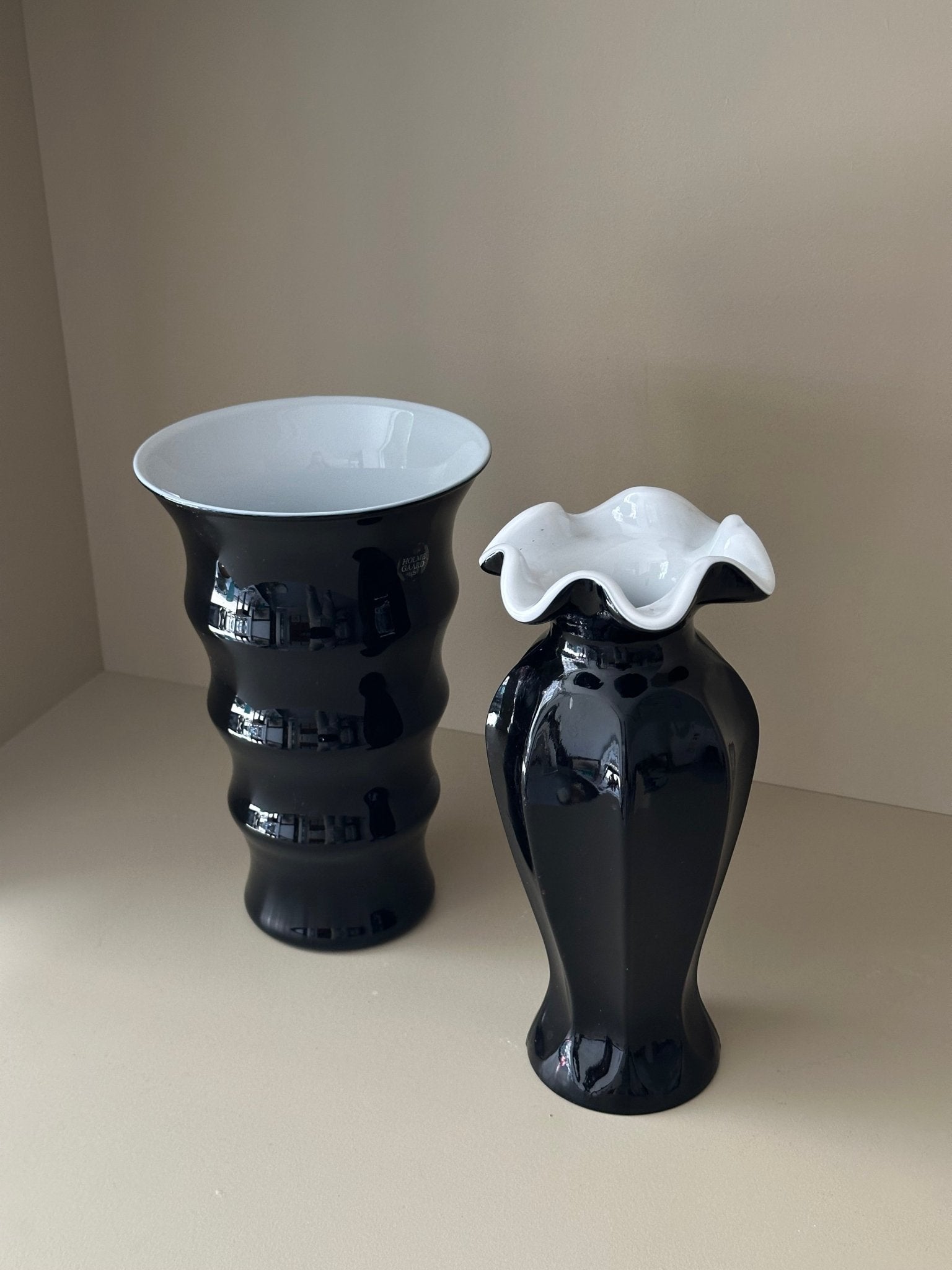 Black glass vase - NEROLI