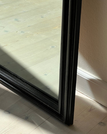 Black - painted mirror - NEROLI