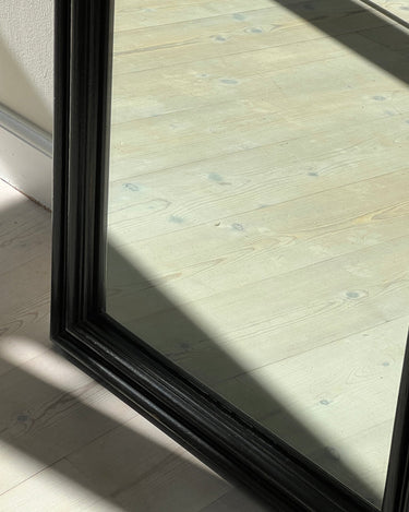 Black - painted mirror - NEROLI