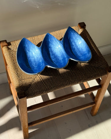 Blue enamel platter - NEROLI