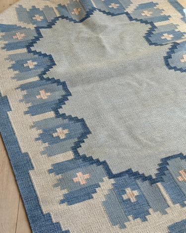 Blue flatweave rug - NEROLI