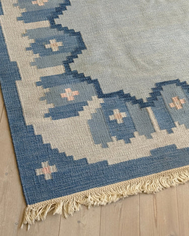 Blue flatweave rug - NEROLI