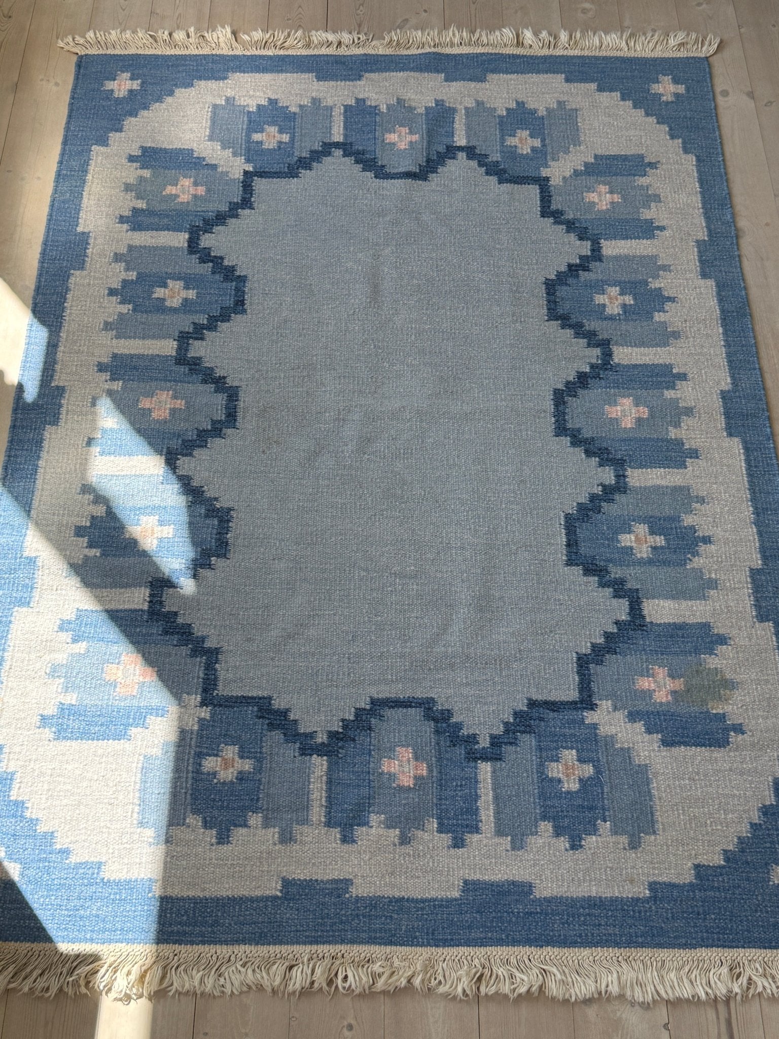 Blue flatweave rug - NEROLI