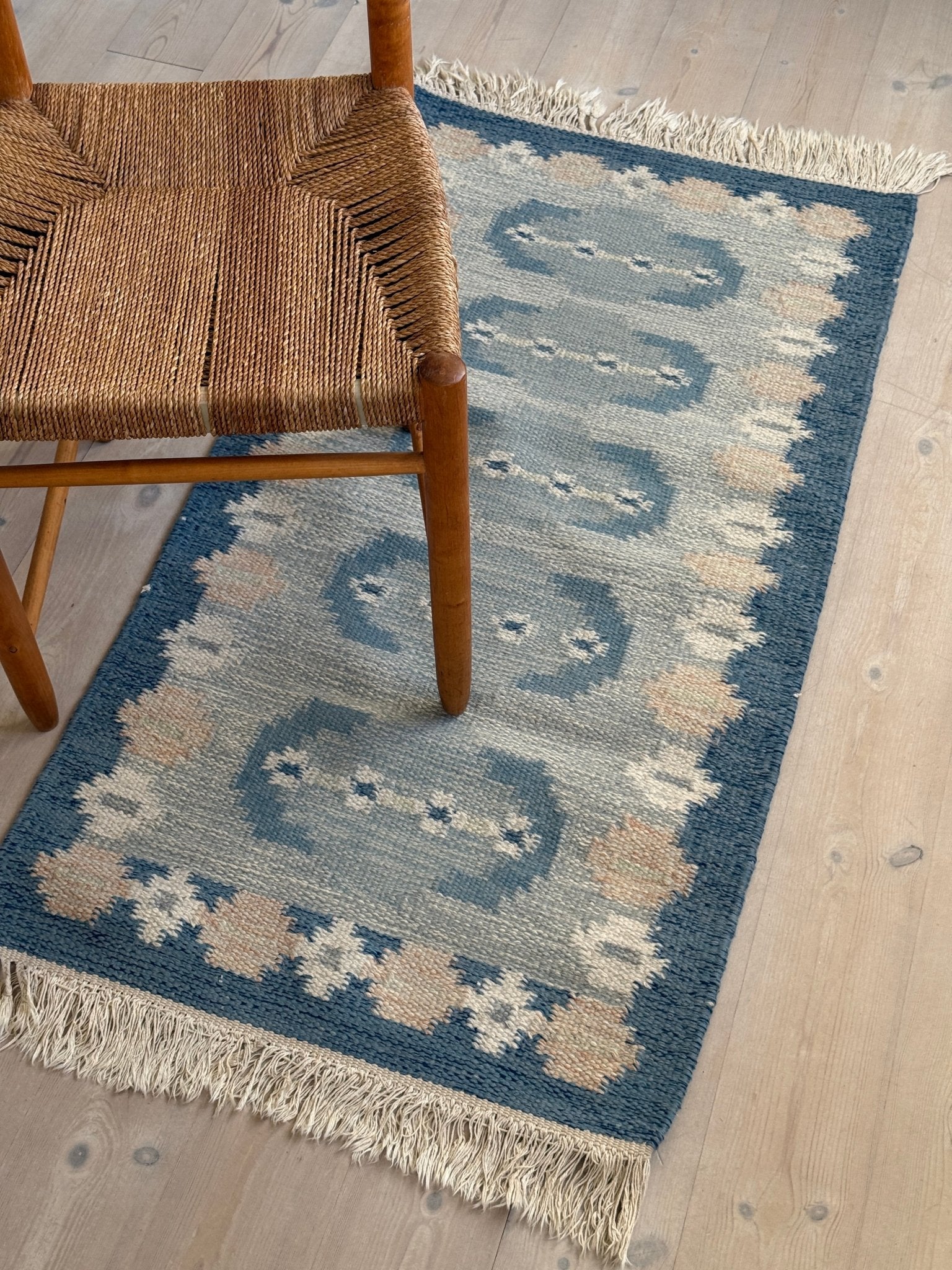 Blue flatweave rug - NEROLI