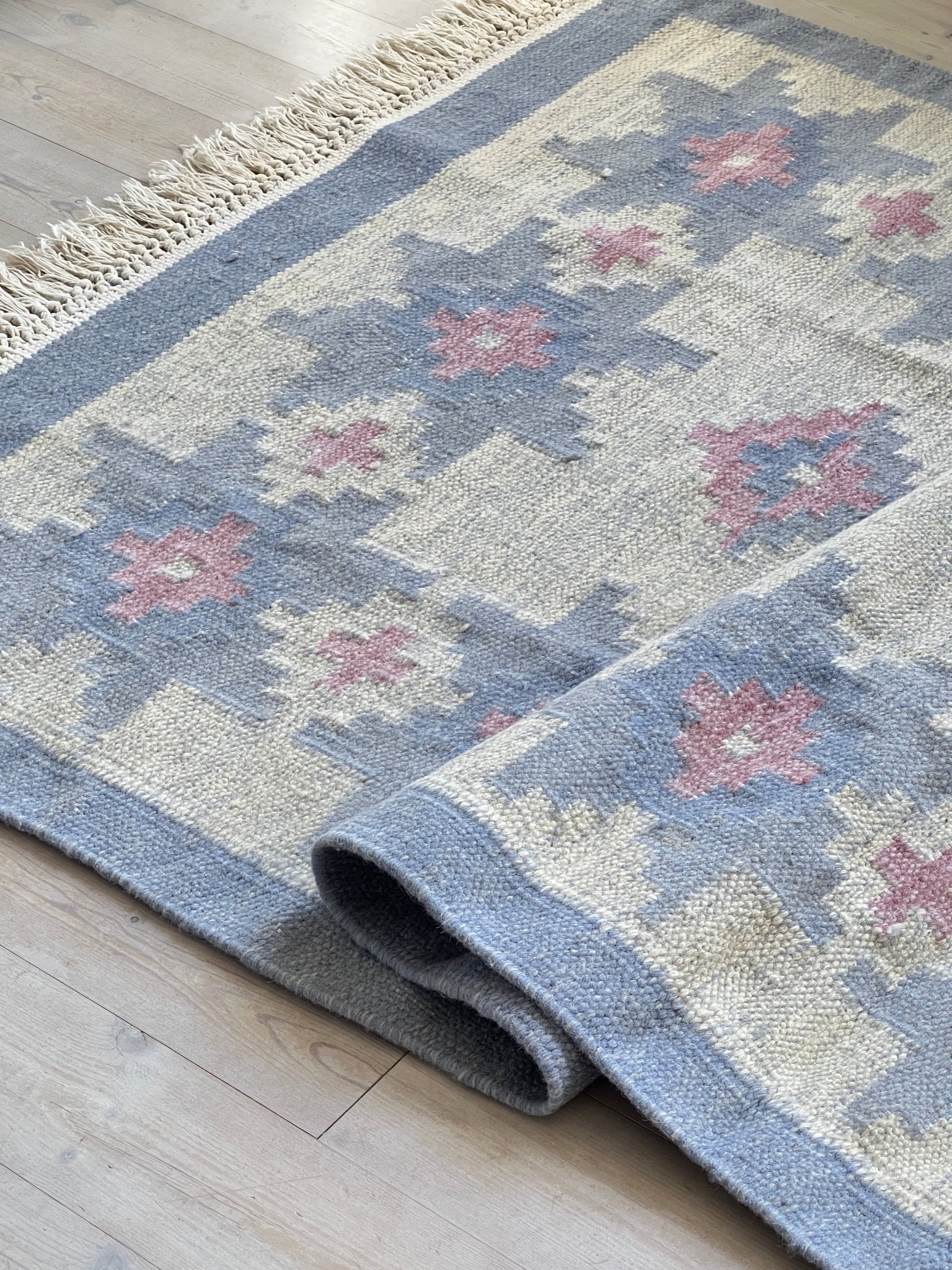 Blue flatweave rug - NEROLI