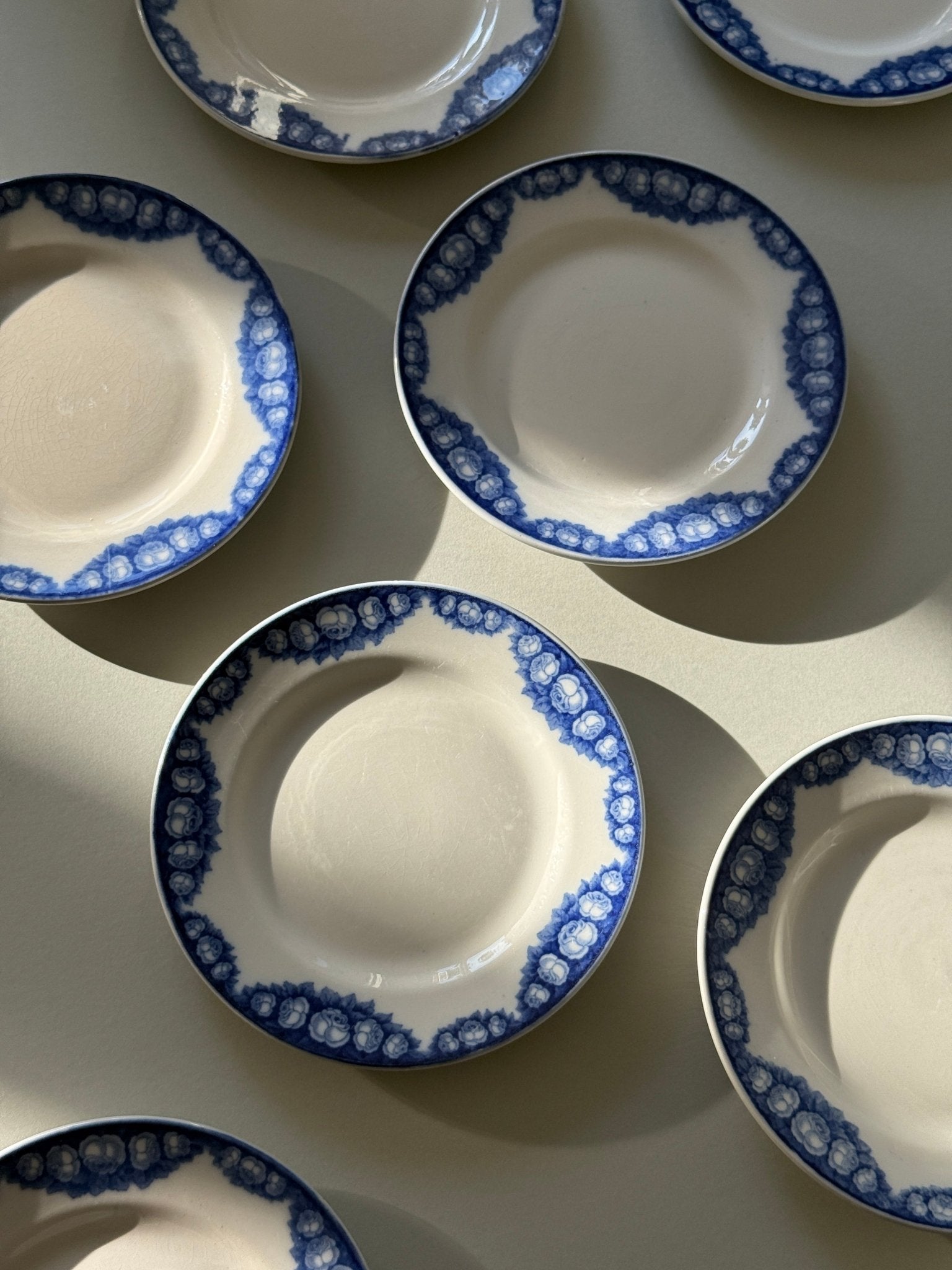 Blue floral cake plates (8 pcs) - NEROLI