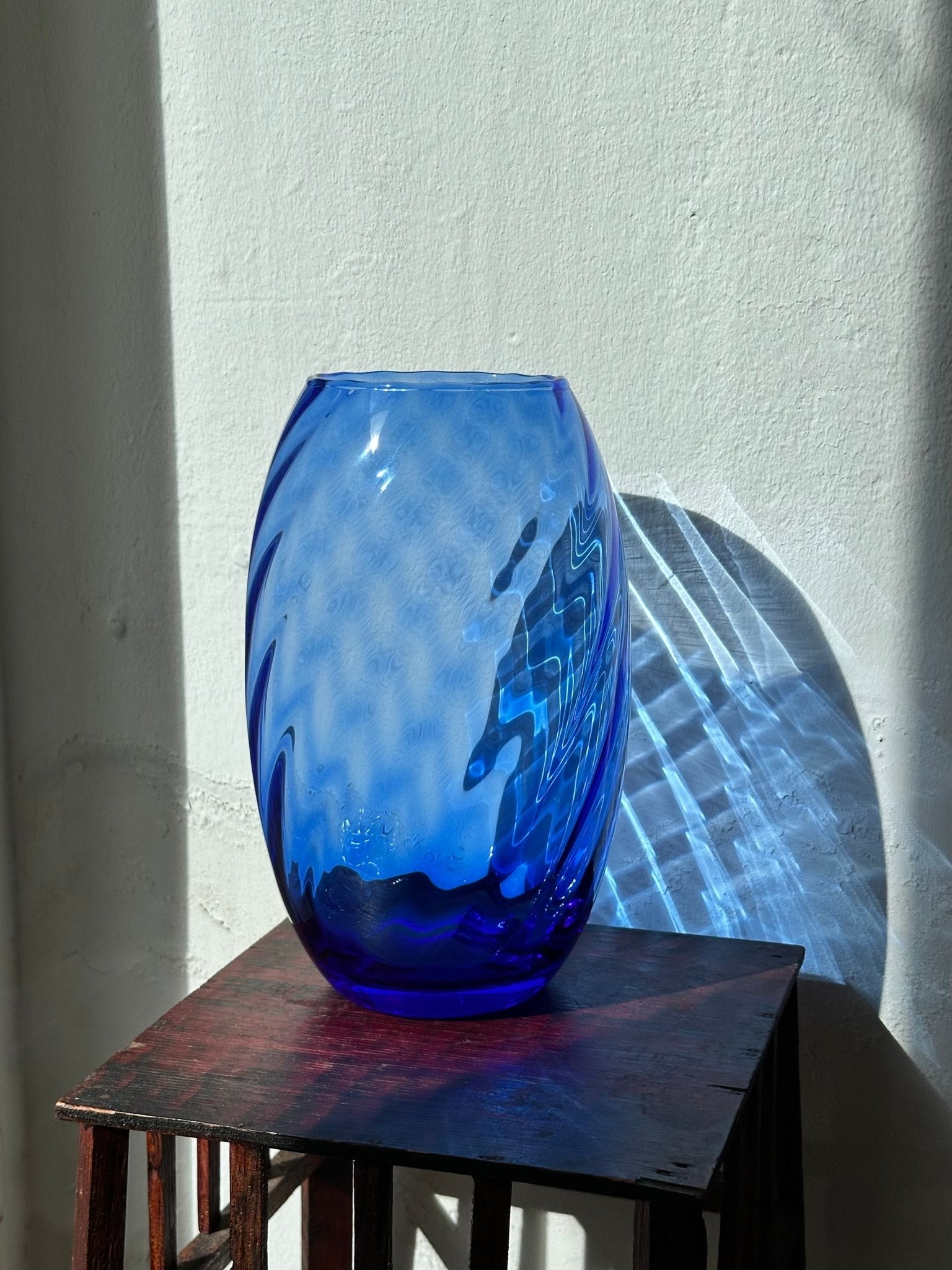 Blue glass vase - NEROLI